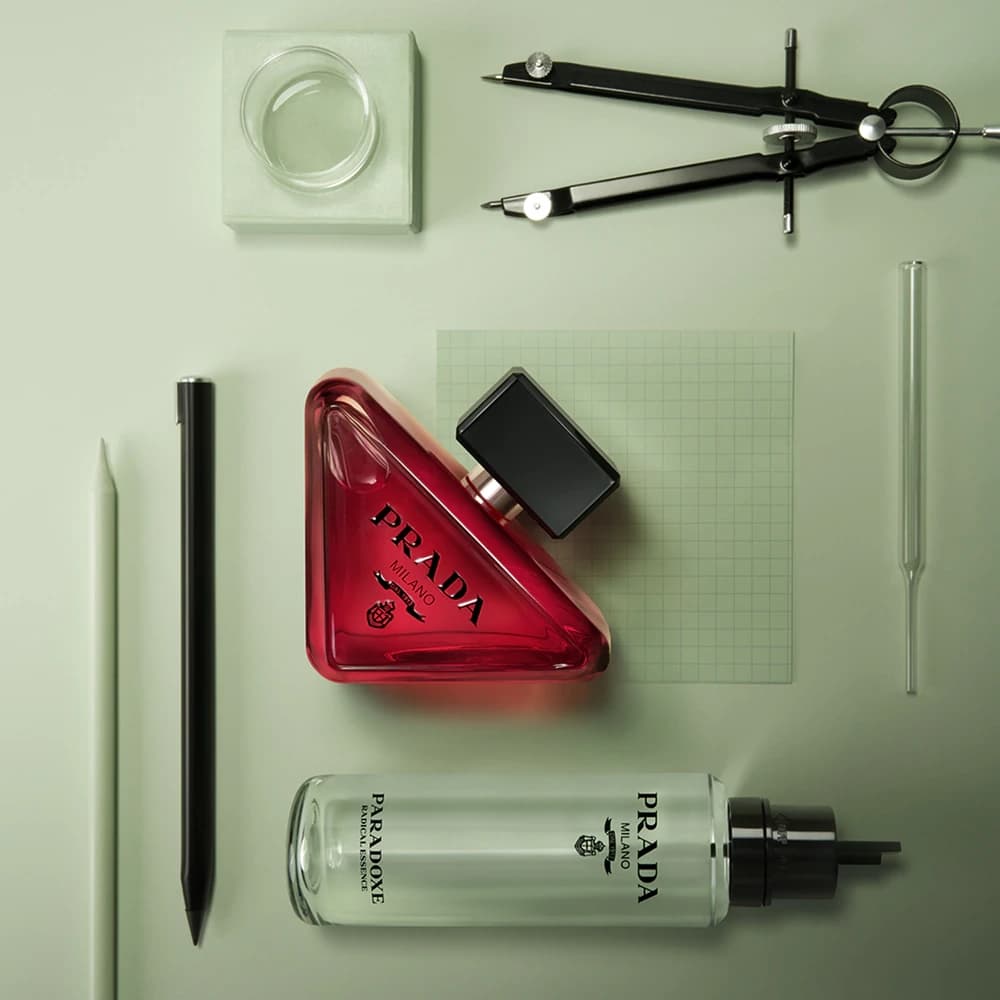 Prada | Paradoxe Radical Essence
