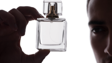 Jak dobrać perfumy? Poradnik krok po kroku