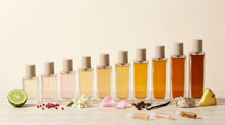 Zamienniki markowych perfum – ranking TOP 10 [2026]